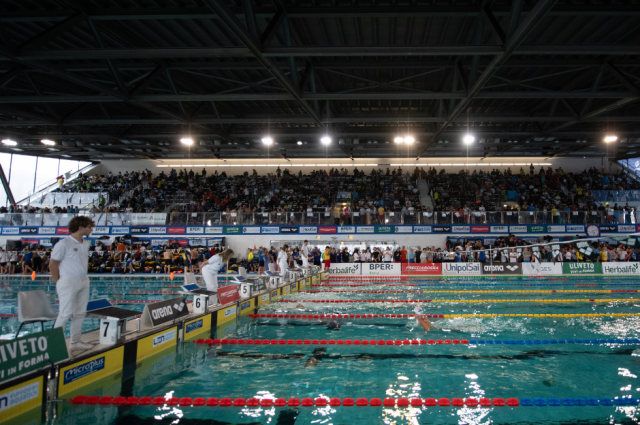 Caro-energia piscine. Erogato il contributo 2026. Online l'avviso per presentare domanda